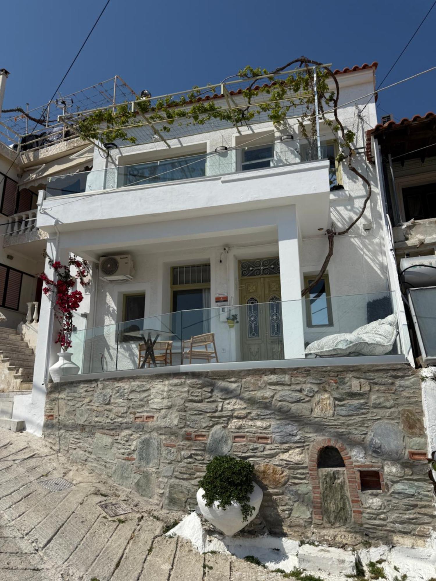 Michalelis Loft & Cave Apartment Plomari Exterior foto
